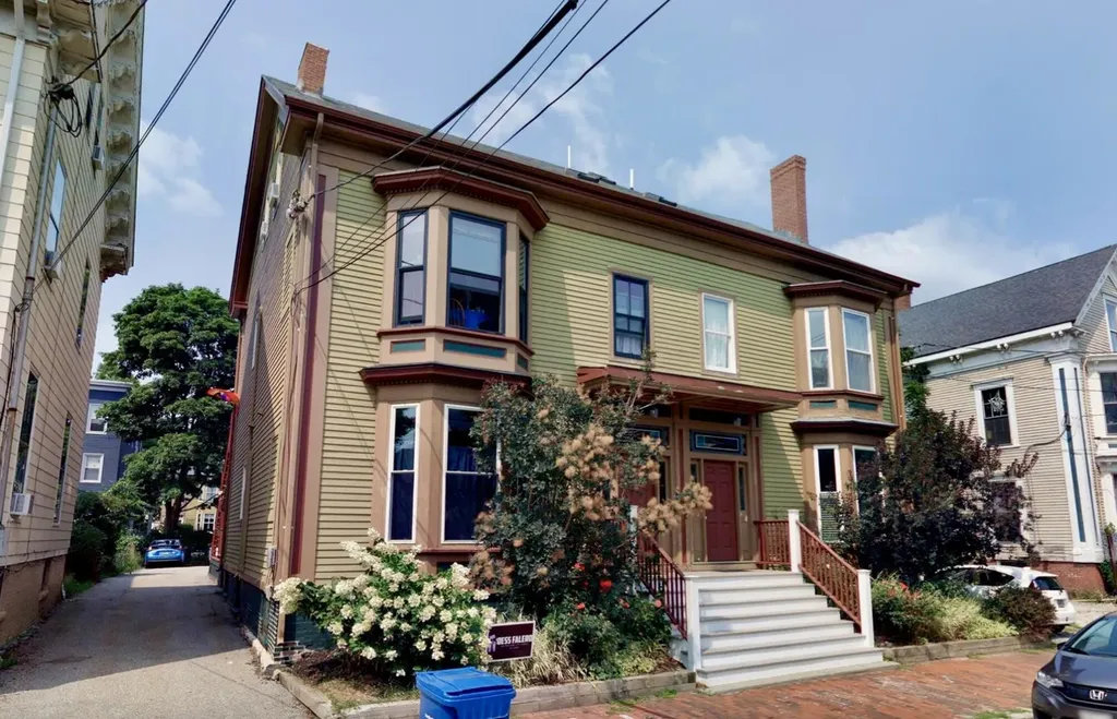 289 Spring Street Portland ME 04102