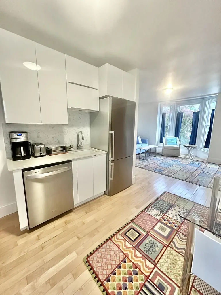 289 Spring Street Portland ME 04102