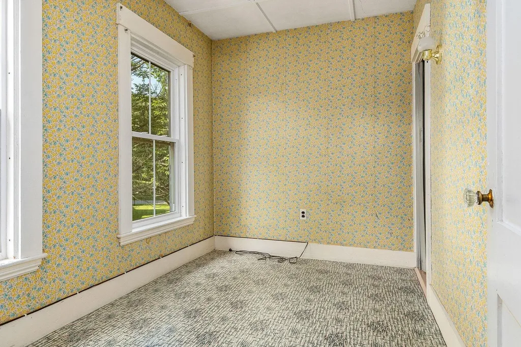 22 Rogers Road Kittery ME 03904