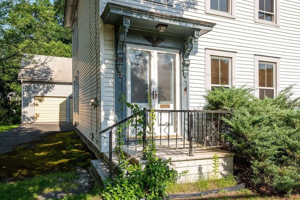 22 Rogers Road Kittery ME 03904