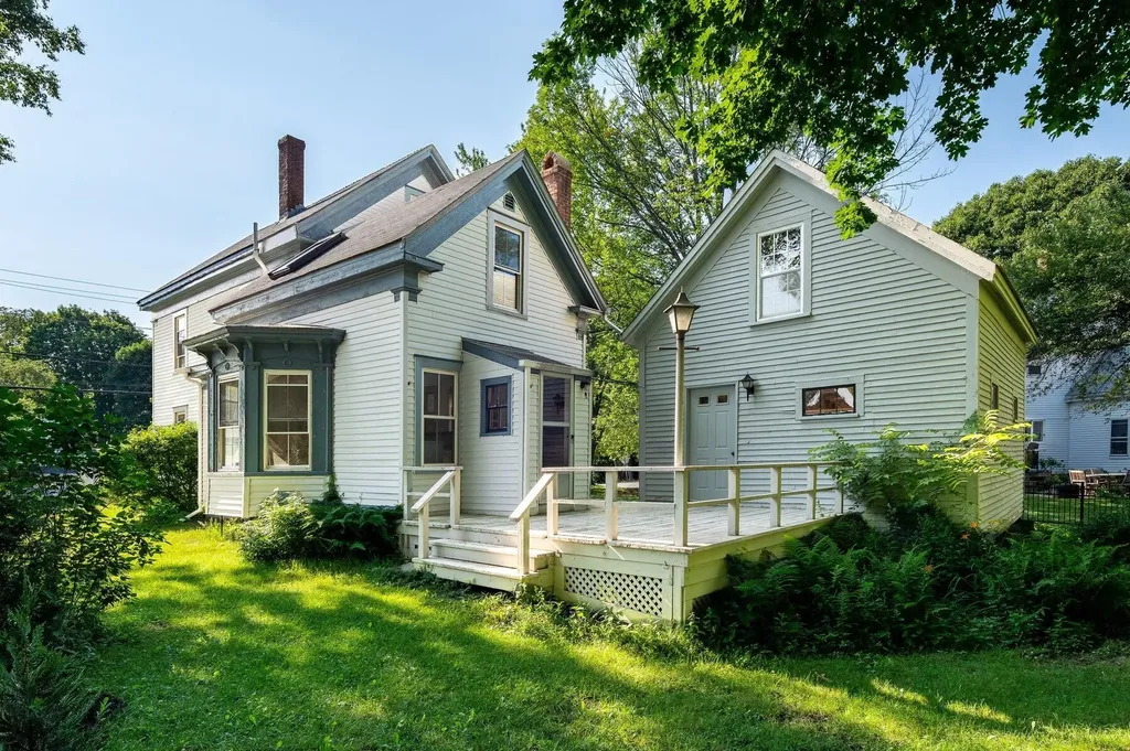 22 Rogers Road Kittery ME 03904