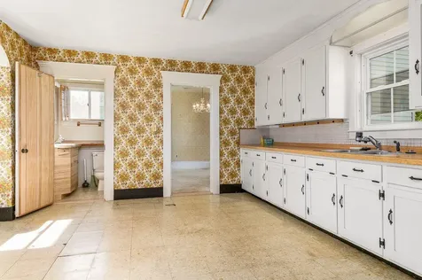22 Rogers Road Kittery ME 03904