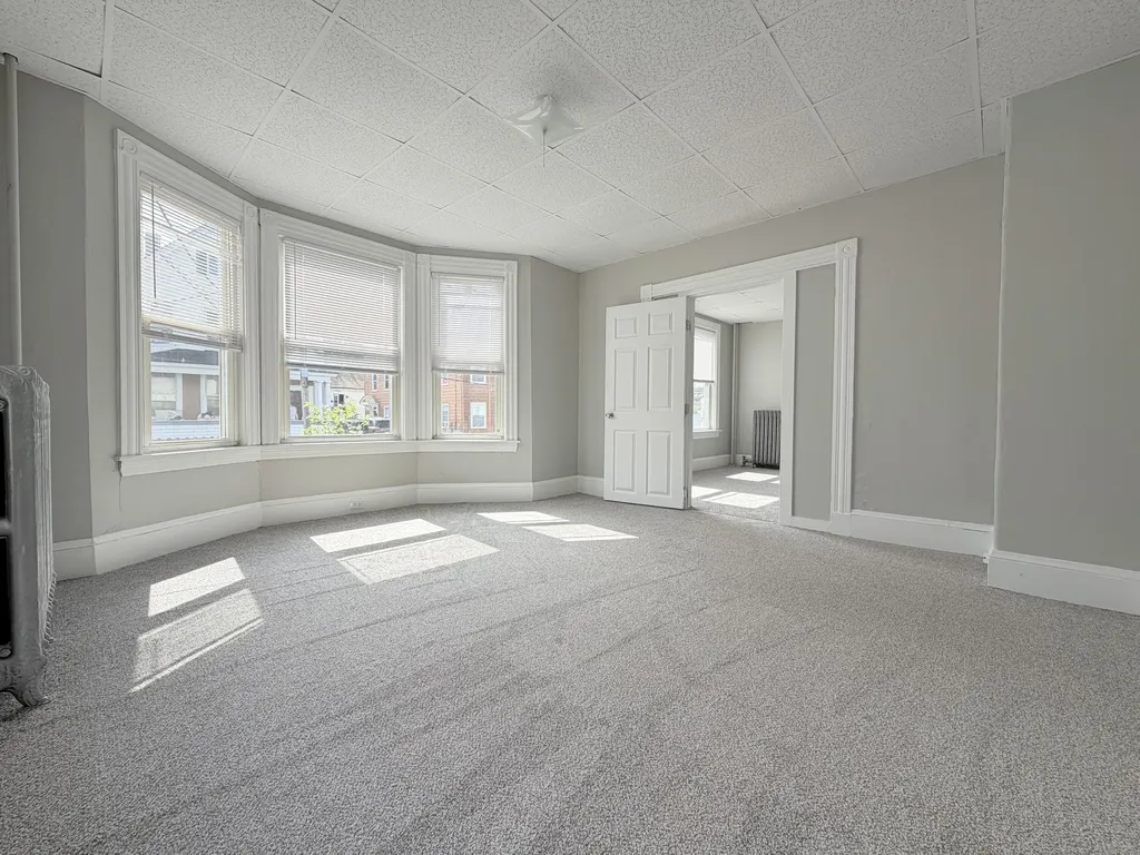 16 Howe Street Lewiston ME 04240