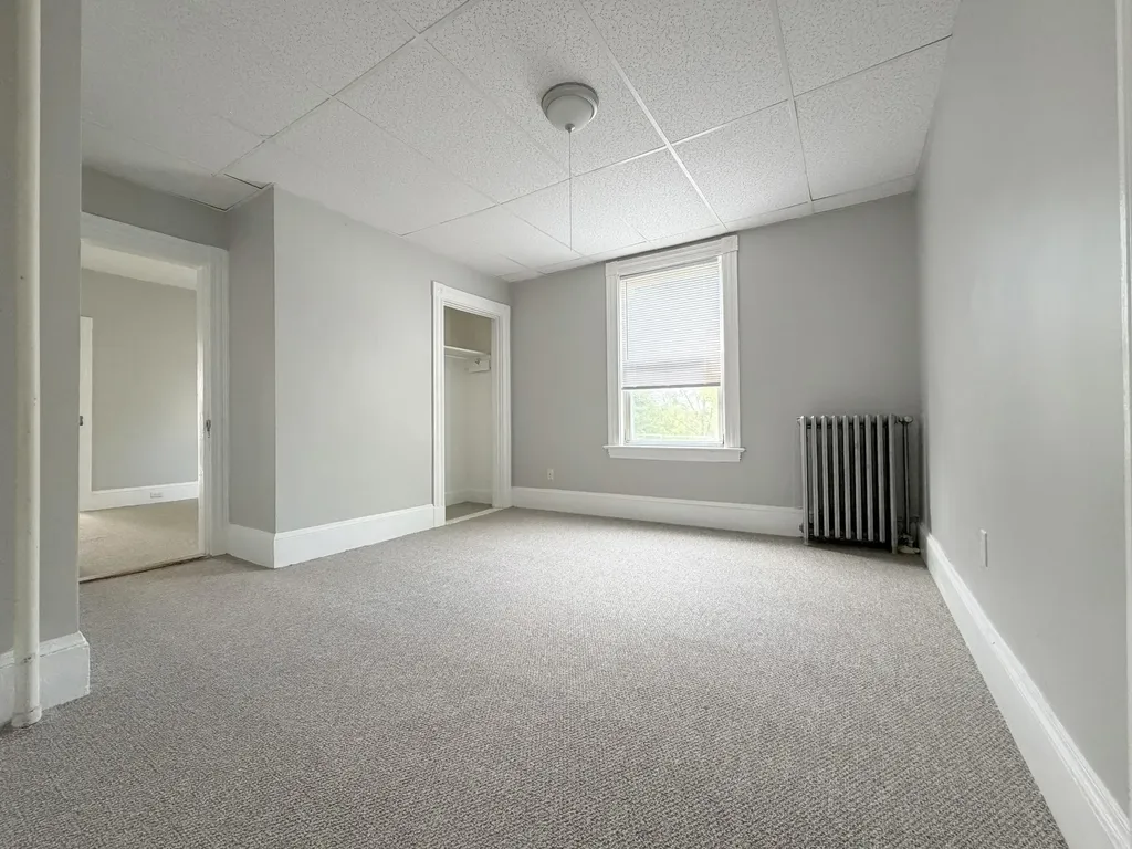16 Howe Street Lewiston ME 04240