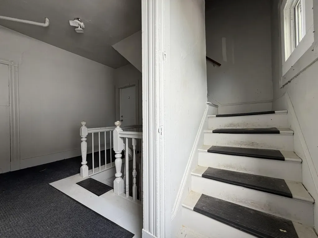 16 Howe Street Lewiston ME 04240