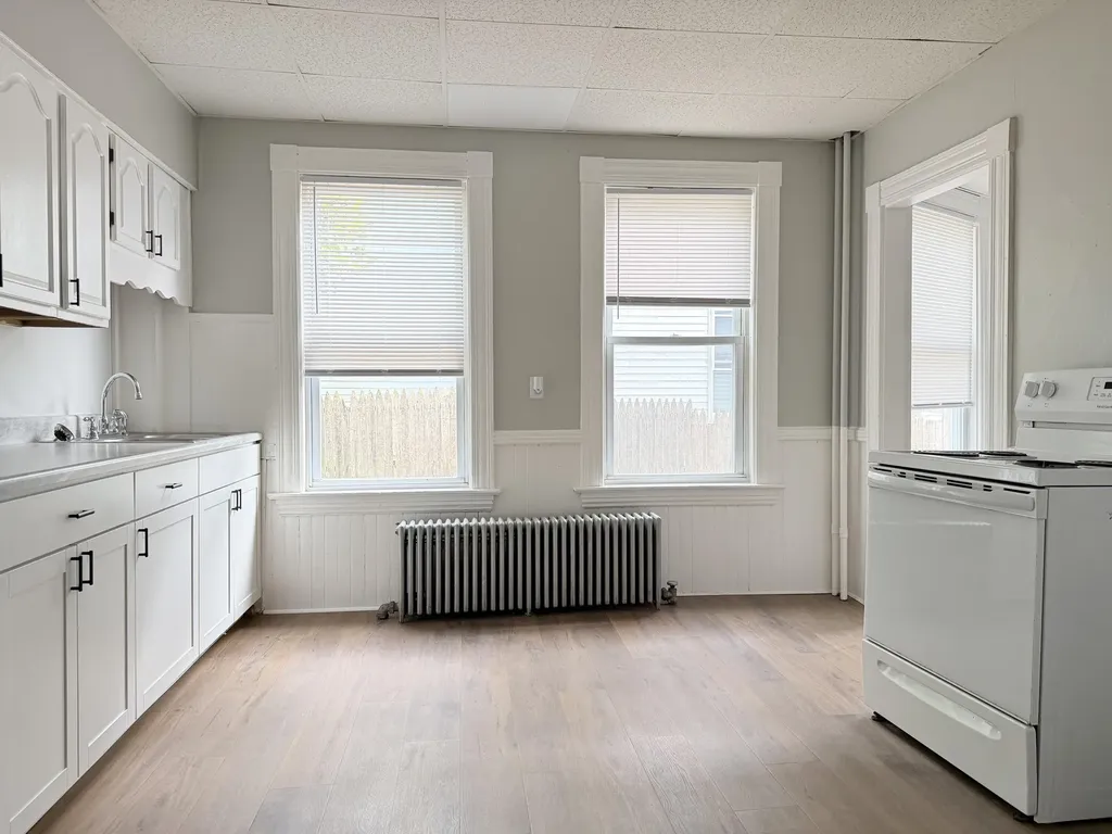 16 Howe Street Lewiston ME 04240