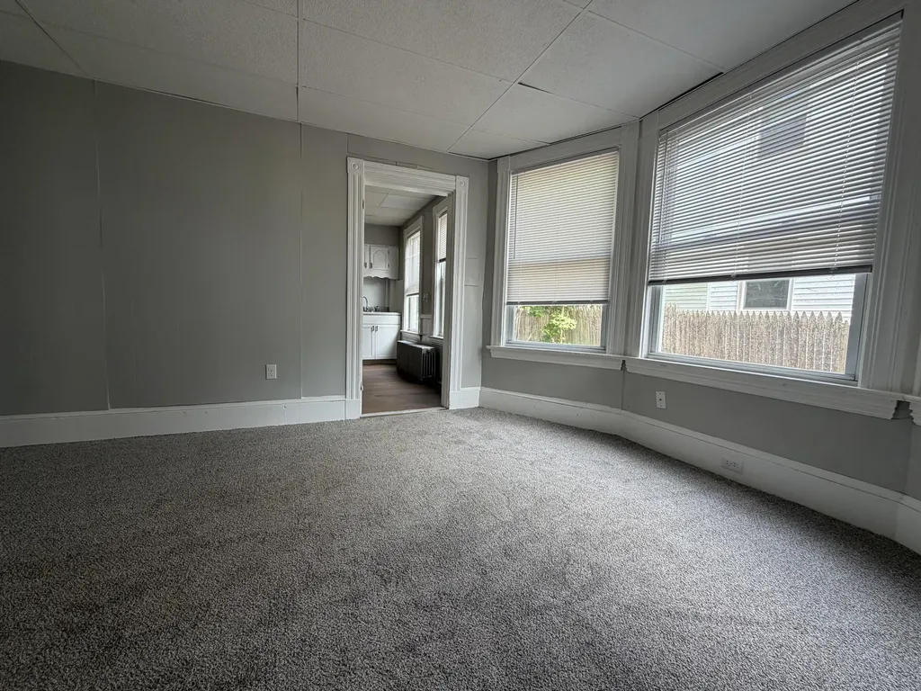 16 Howe Street Lewiston ME 04240