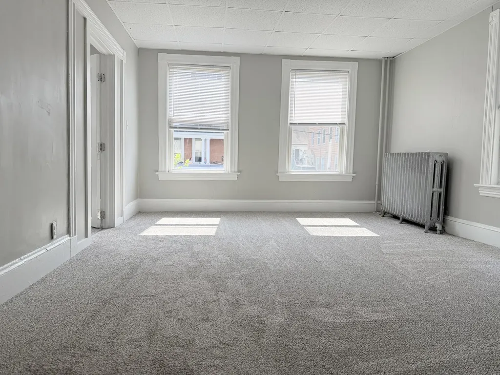 16 Howe Street Lewiston ME 04240