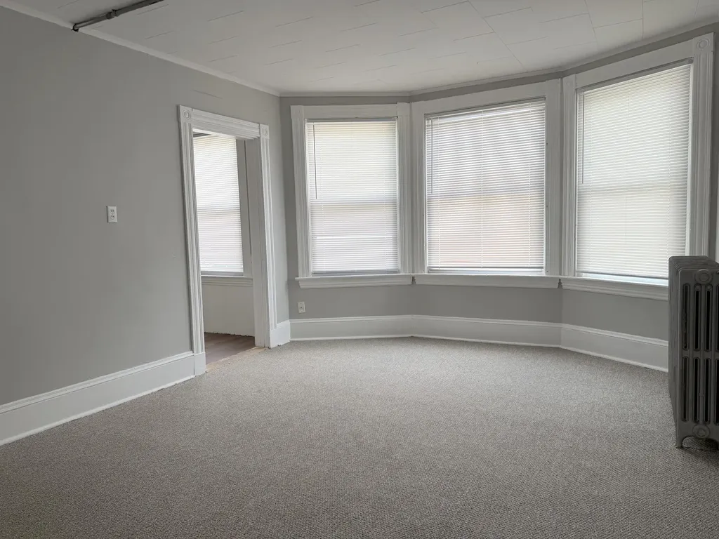 16 Howe Street Lewiston ME 04240