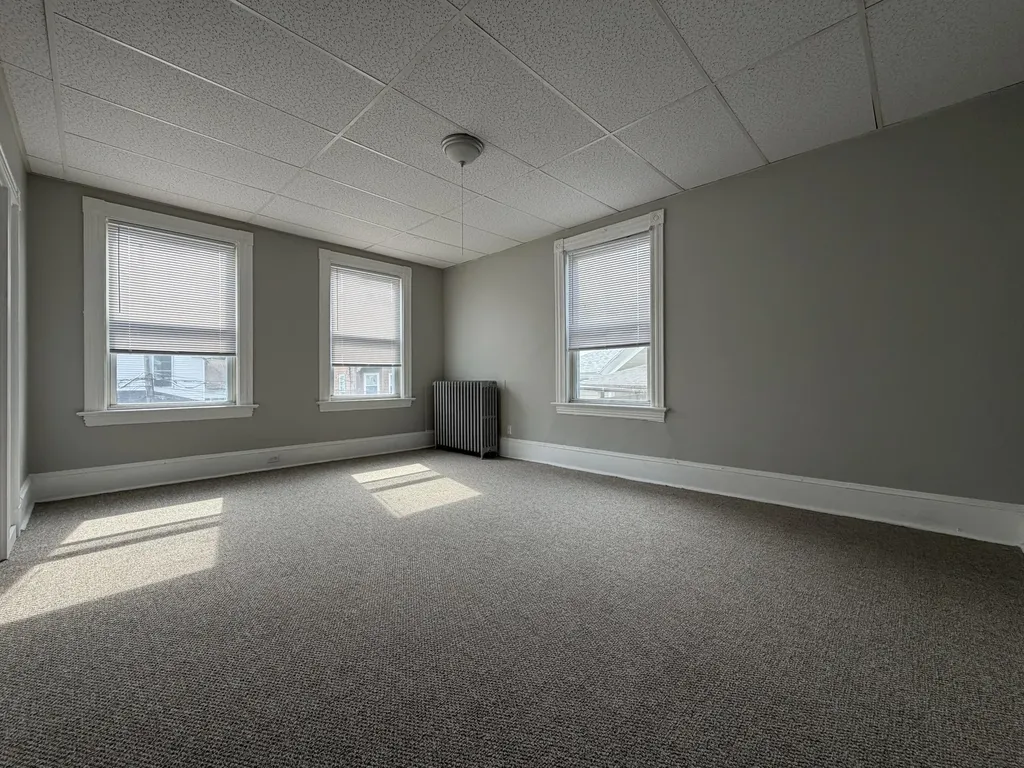 16 Howe Street Lewiston ME 04240
