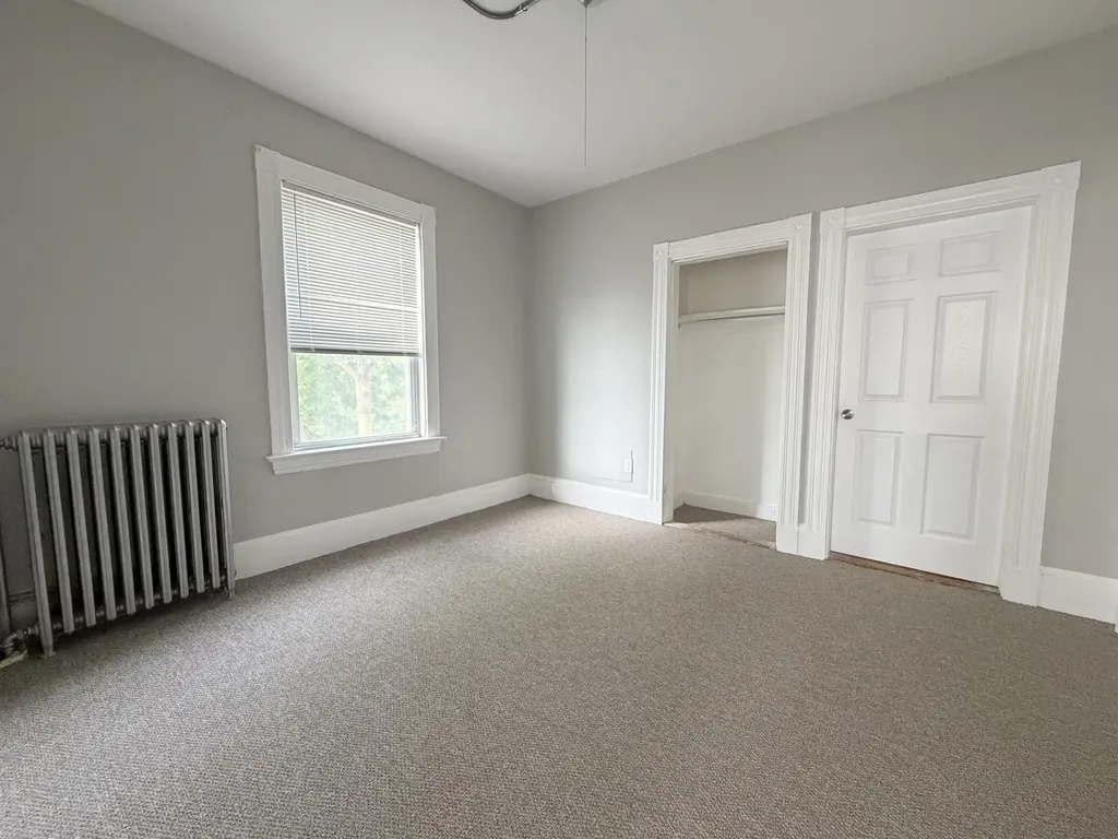 16 Howe Street Lewiston ME 04240