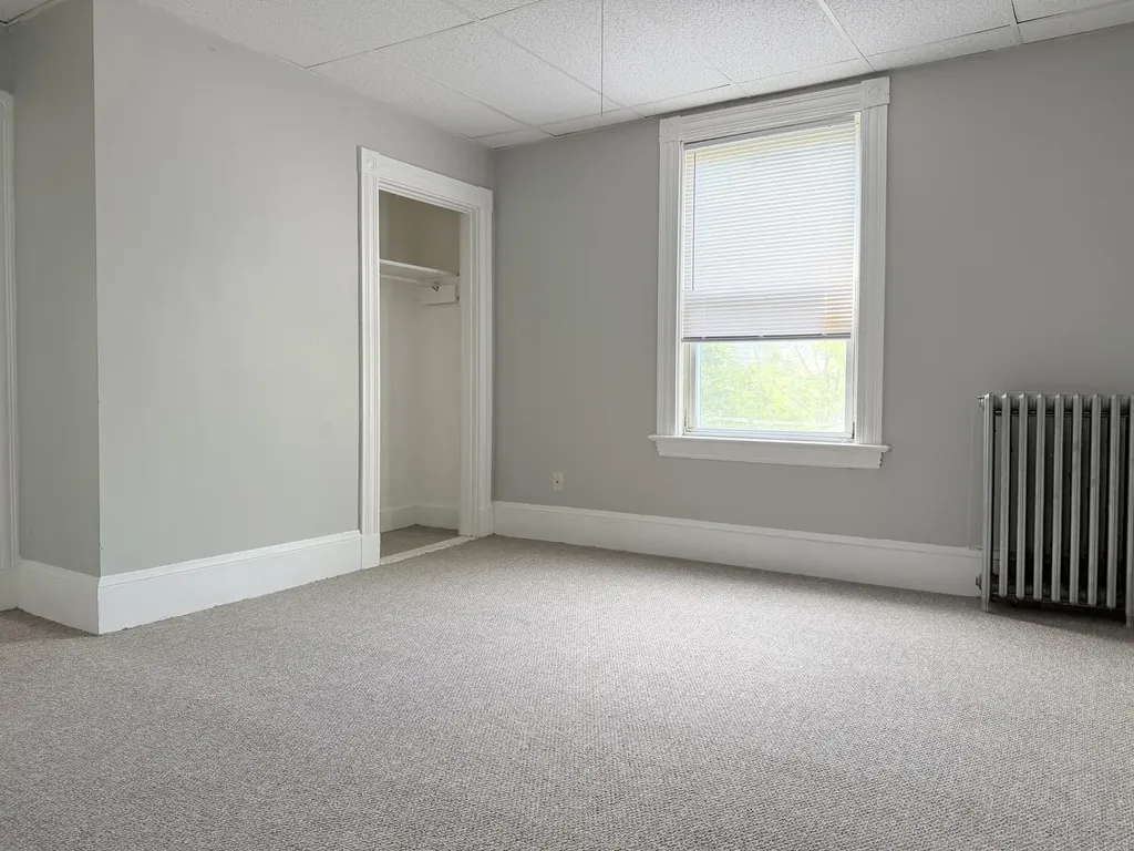 16 Howe Street Lewiston ME 04240