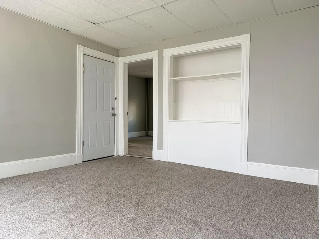 16 Howe Street Lewiston ME 04240