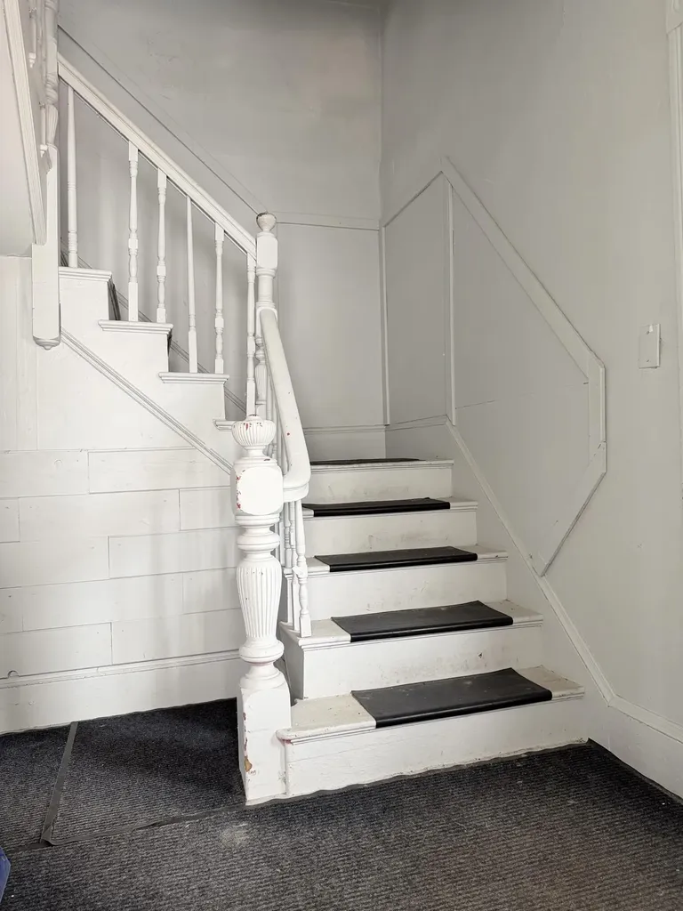 16 Howe Street Lewiston ME 04240