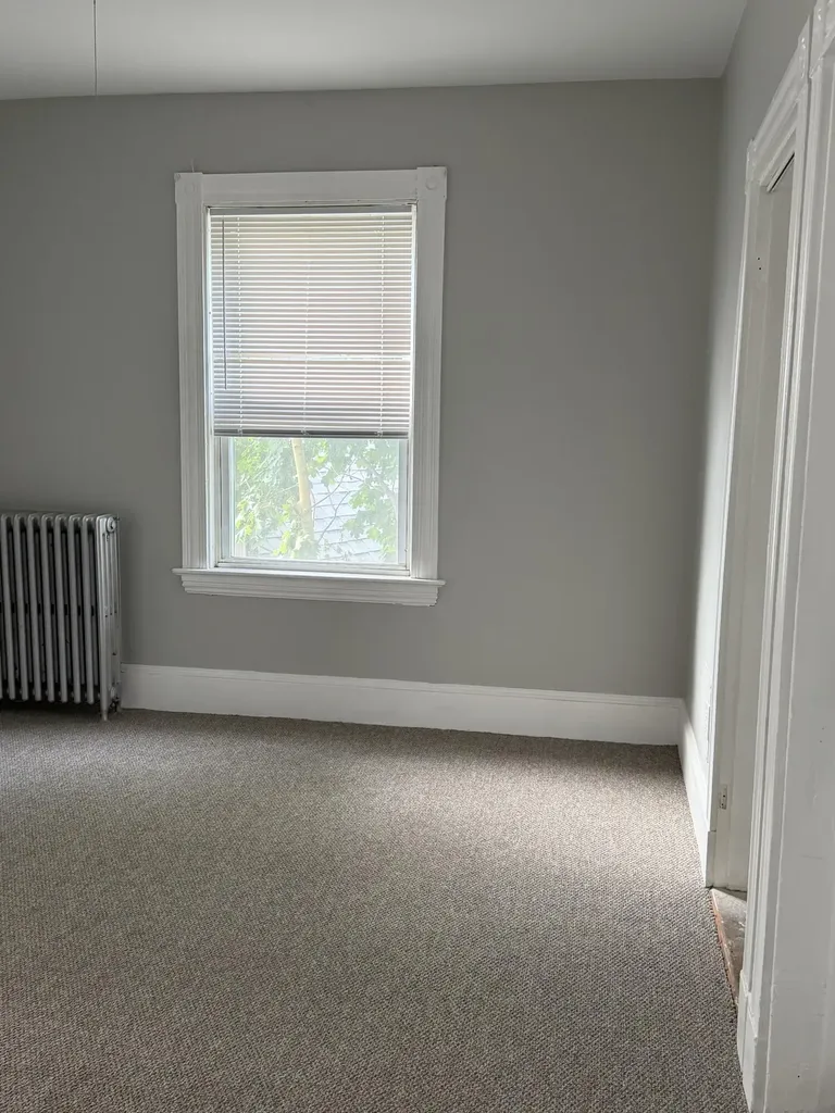 16 Howe Street Lewiston ME 04240