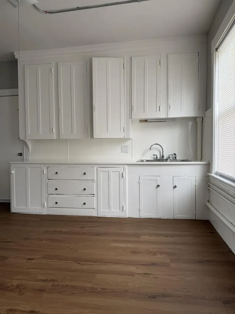 16 Howe Street Lewiston ME 04240