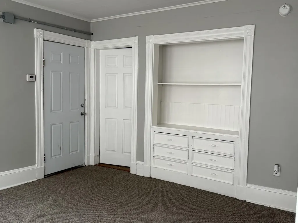 16 Howe Street Lewiston ME 04240