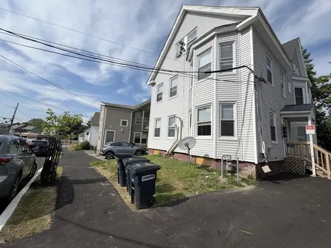 16 Howe Street Lewiston ME 04240