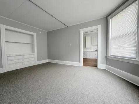 16 Howe Street Lewiston ME 04240