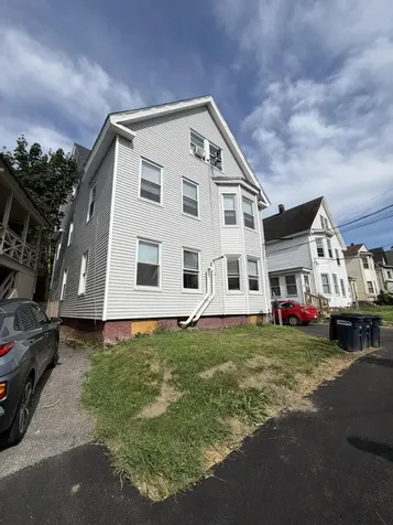 16 Howe Street Lewiston ME 04240