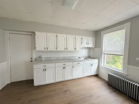 16 Howe Street Lewiston ME 04240