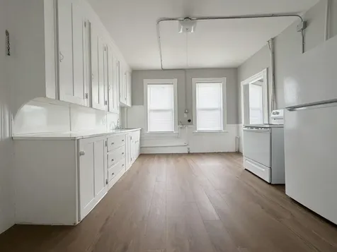 16 Howe Street Lewiston ME 04240