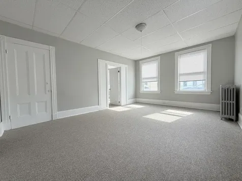 16 Howe Street Lewiston ME 04240