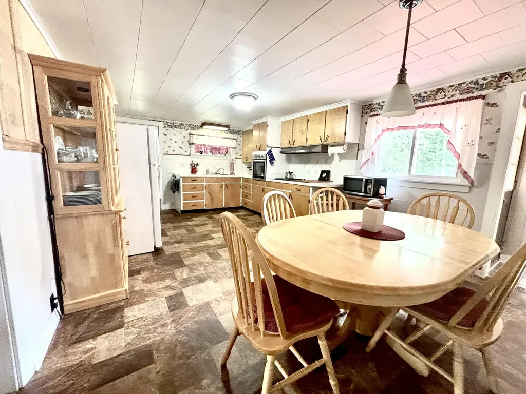 244 Bates Street Millinocket ME 04462