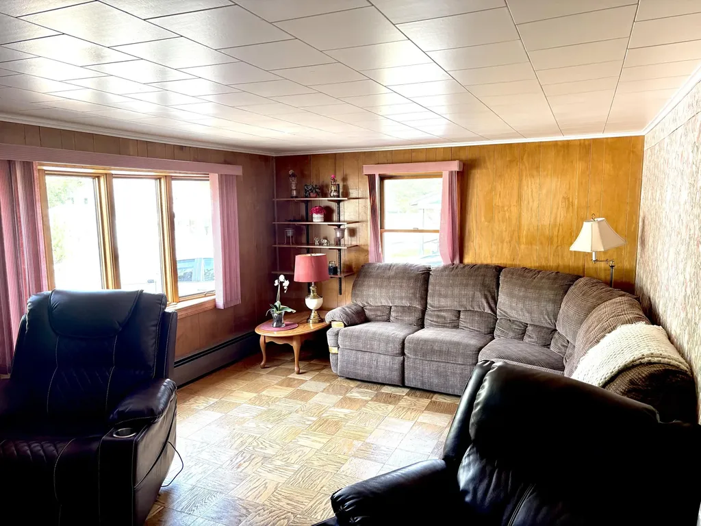 244 Bates Street Millinocket ME 04462