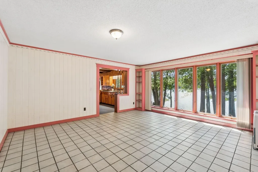 118 Goat Island Way Norway ME 04268