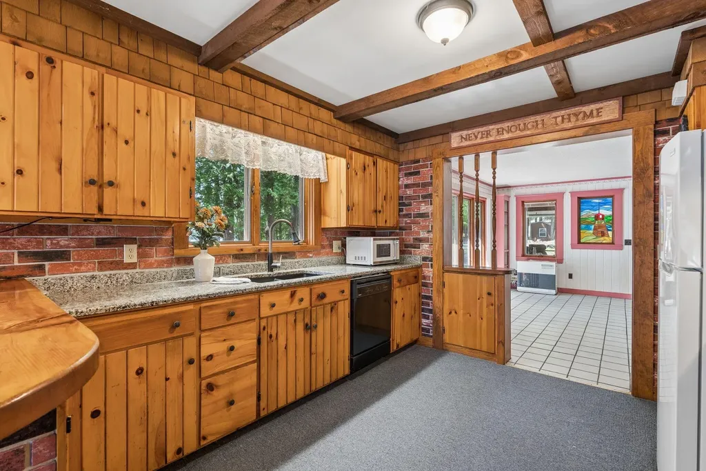 118 Goat Island Way Norway ME 04268