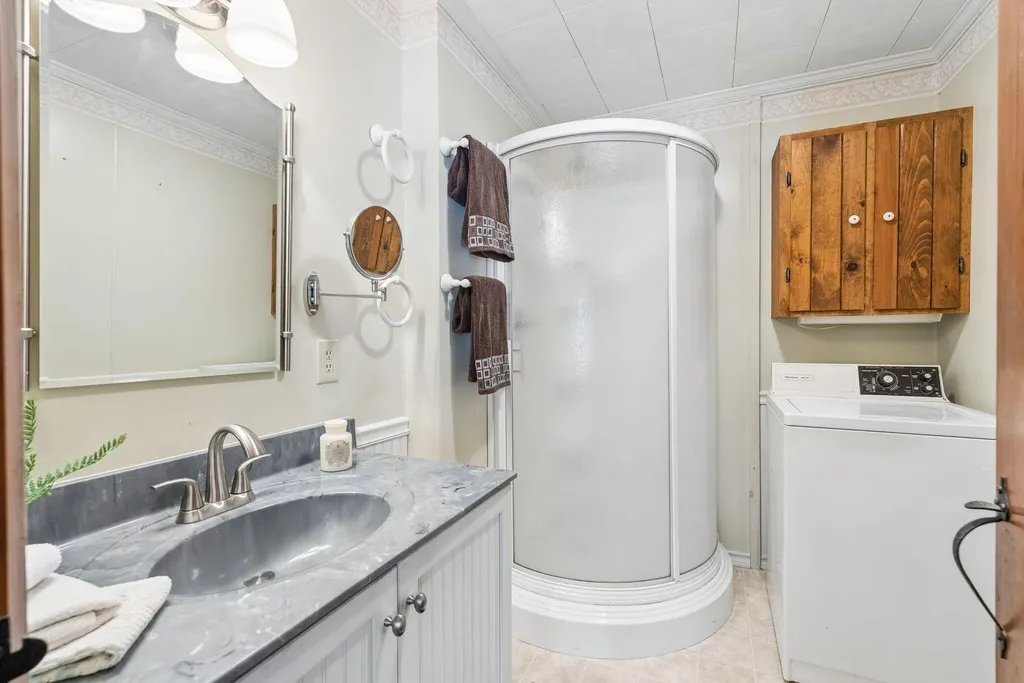 118 Goat Island Way Norway ME 04268