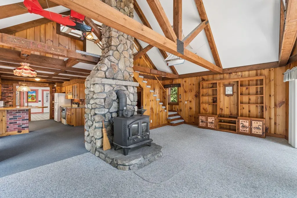 118 Goat Island Way Norway ME 04268