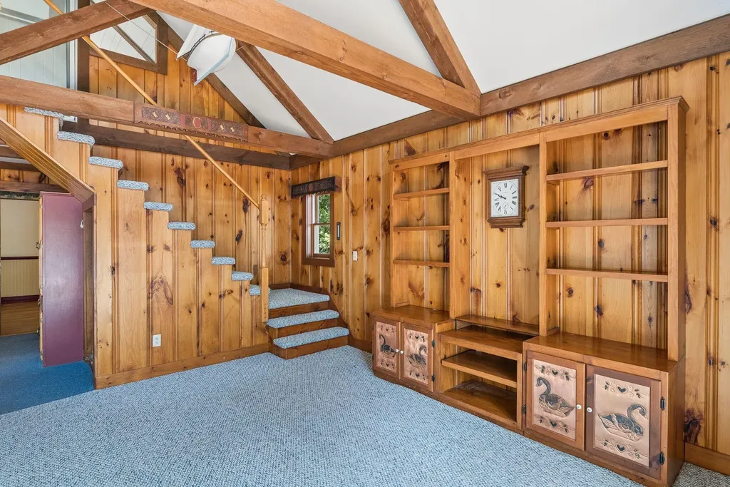 118 Goat Island Way Norway ME 04268