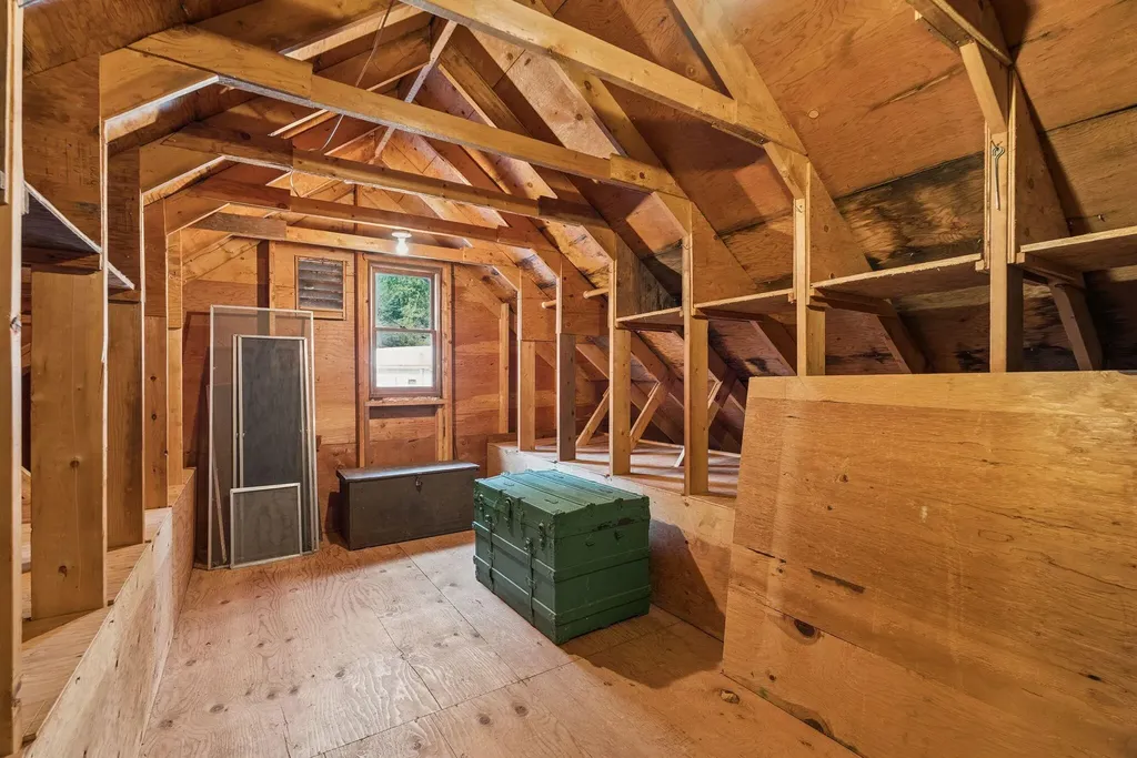 118 Goat Island Way Norway ME 04268