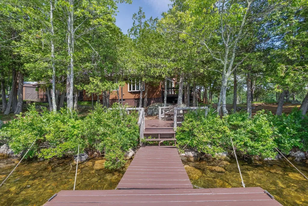 118 Goat Island Way Norway ME 04268