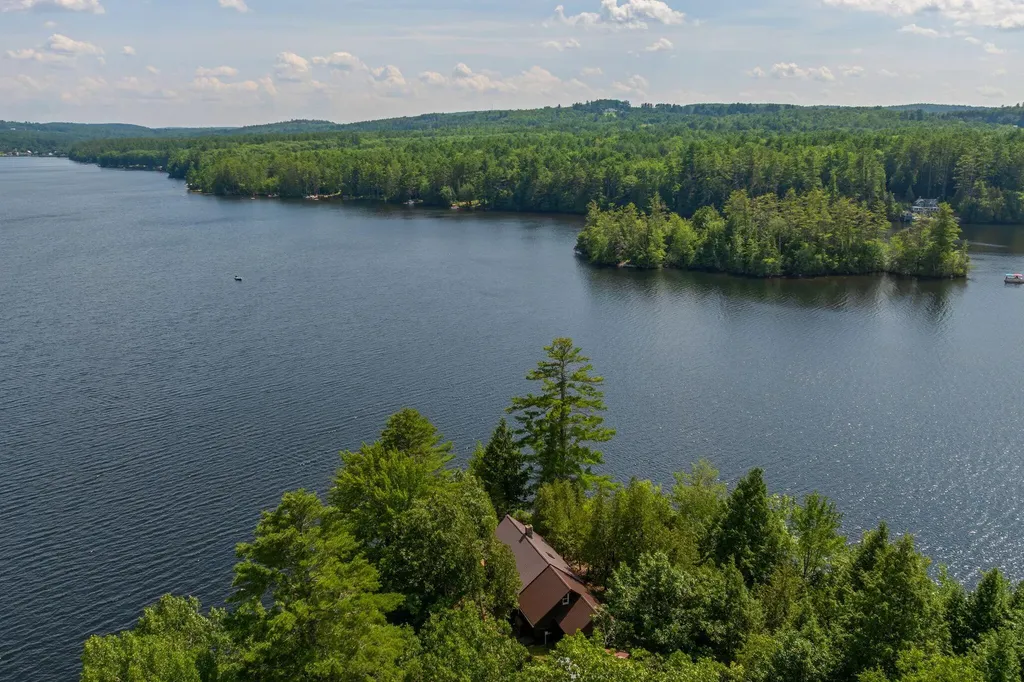 118 Goat Island Way Norway ME 04268