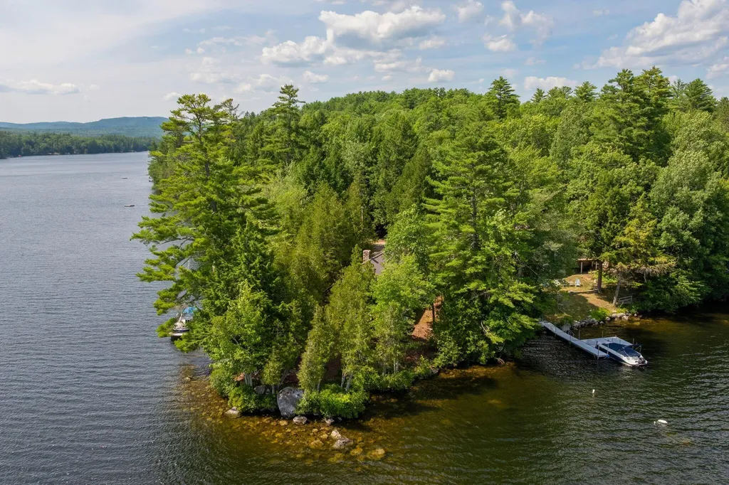 118 Goat Island Way Norway ME 04268