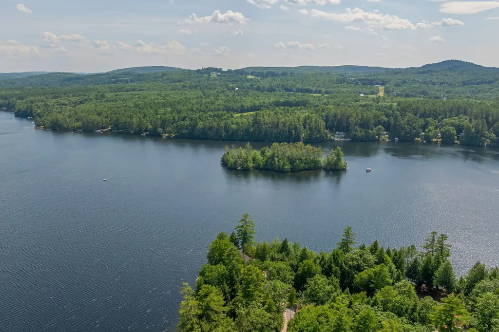 118 Goat Island Way Norway ME 04268