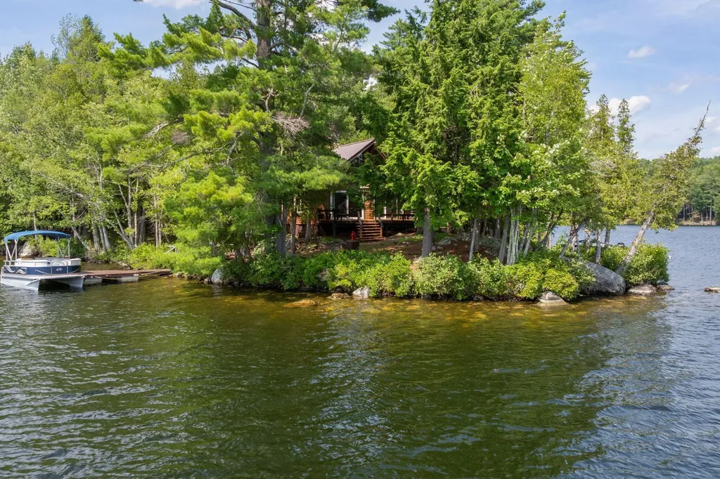 118 Goat Island Way Norway ME 04268