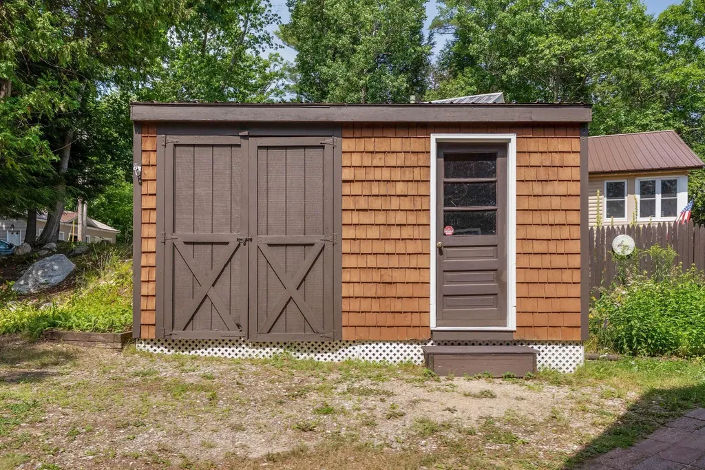 118 Goat Island Way Norway ME 04268