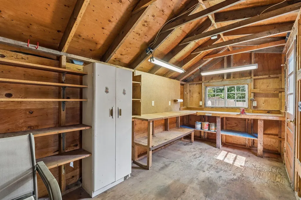 118 Goat Island Way Norway ME 04268