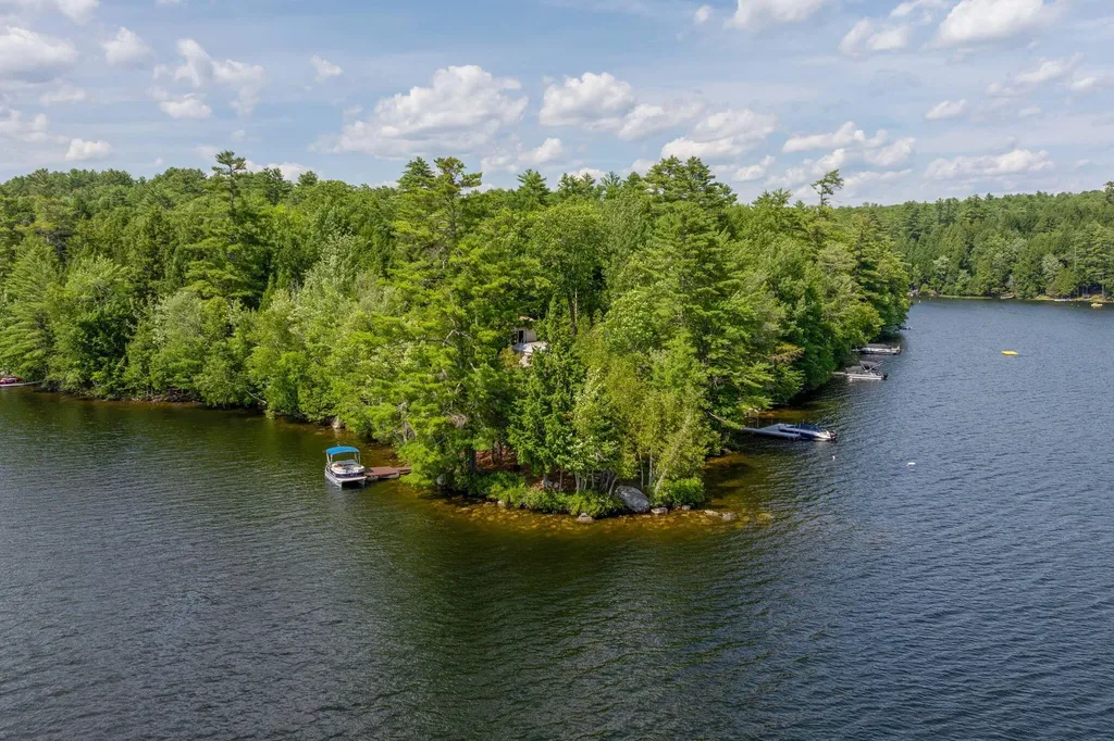 118 Goat Island Way Norway ME 04268