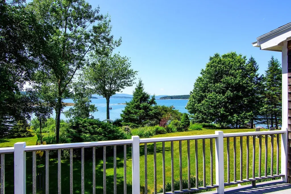 26 Boathouse Road Gouldsboro ME 04607