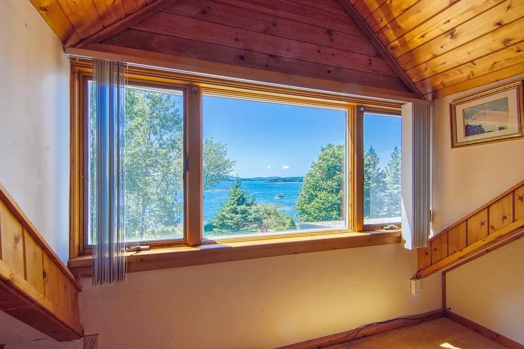 26 Boathouse Road Gouldsboro ME 04607