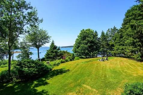 26 Boathouse Road Gouldsboro ME 04607