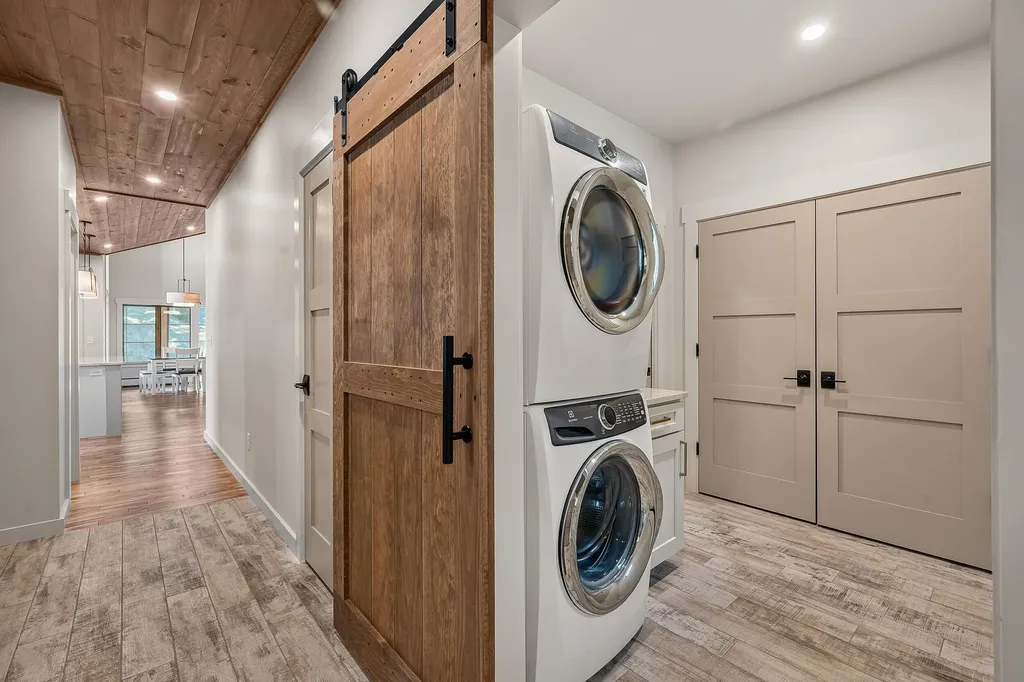 130 Evergreen Circle Dallas Plt ME 04970