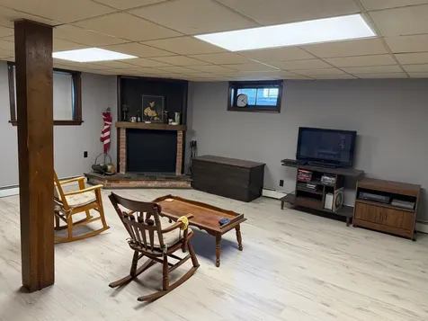10 Macarthur Avenue Caribou ME 04736