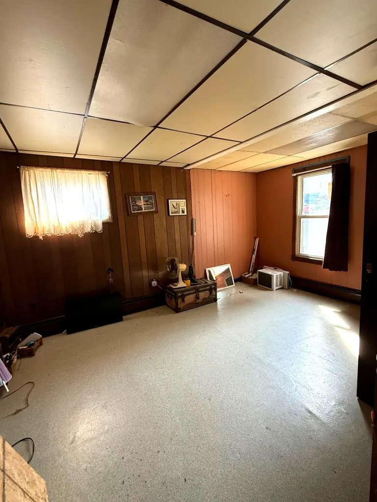 15 Veteran Court Waterville ME 04901