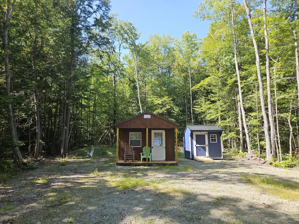 M U10 L6 Loon Cove Lane Strong ME 04983